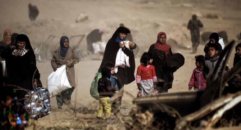 HUIDA MASIVA DE CIVILES DE LA CIUDAD DE MOSUL