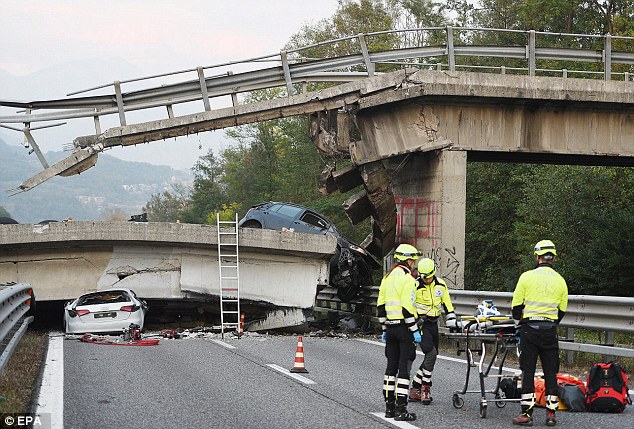 DERRUMBE DE UN PASO ELEVADO SOBRE UNA AUTOVÍA EN ITALIA