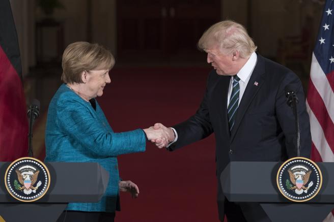 MERKEL Y TRUMP, FRENTE A FRENTE EN LA CASA BLANCA