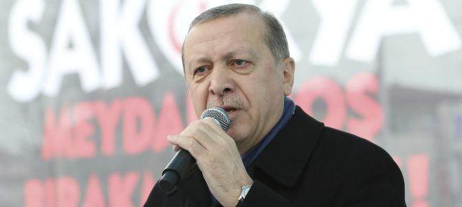 ERDOGAN LLAMA A LOS TURCOS DE EUROPA A HACERSE FUERTES FRENTE A LOS EUROPEOS