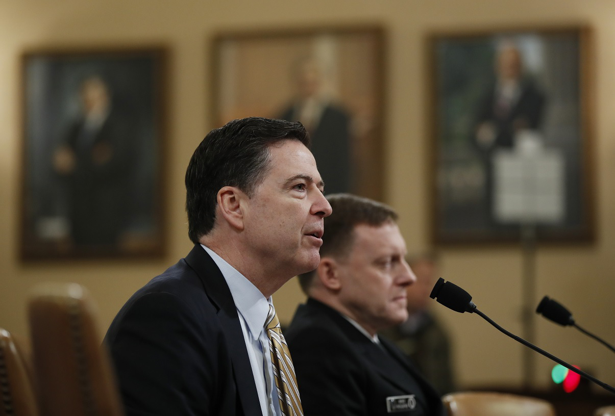 EL FBI CONFIRMA QUE ESTÁ INVESTIGANDO LAS SUPUESTAS INTROMISIONES DE RUSIA EN LAS ELECCIONES