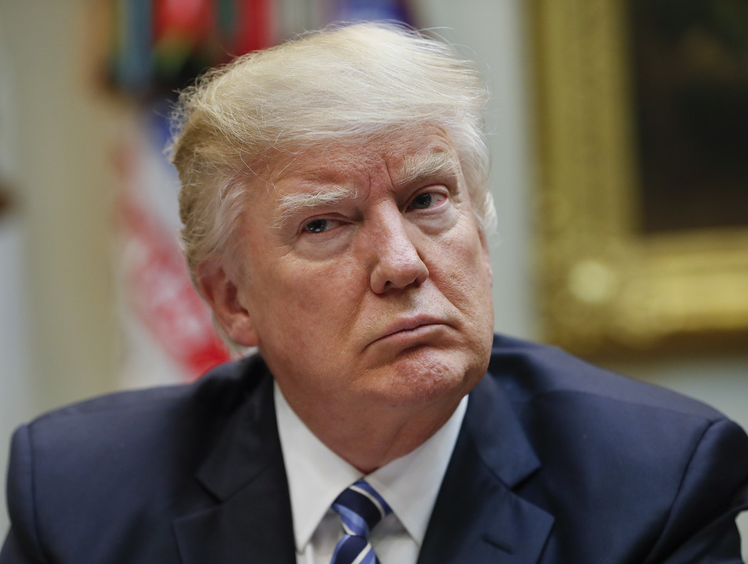 TRUMP DA UN ULTIMÁTUM A LOS DE SU PARTIDO SOBRE EL “OBAMACARE”