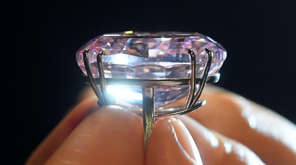 VENDIDO EL “PINK STAR”, EL DIAMANTE ROSA MAS GRANDE DEL MUNDO