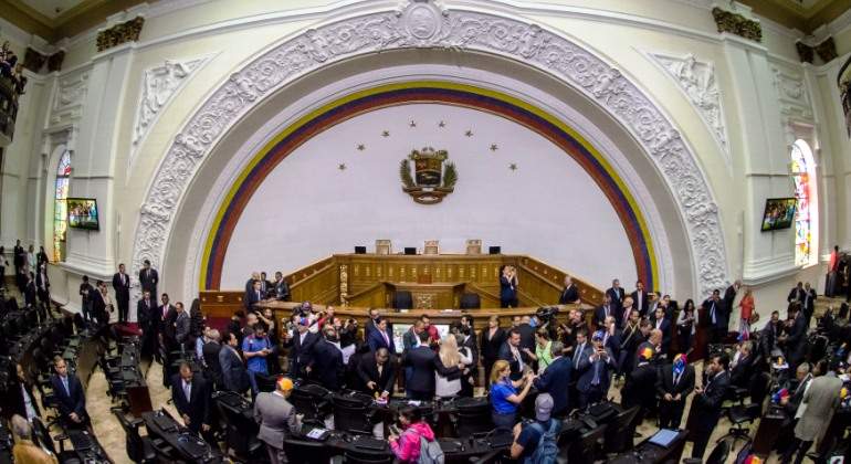 LA ASAMBLEA NACIONAL VENEZOLANA ACUERDA ACTUAR CONTRA EL TRIBUNAL SUPREMO