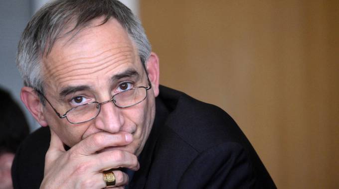 EL ARZOBISPO DE BOLONIA ESTUVO EN EL ACTO DEL “DESARME” DE ETA