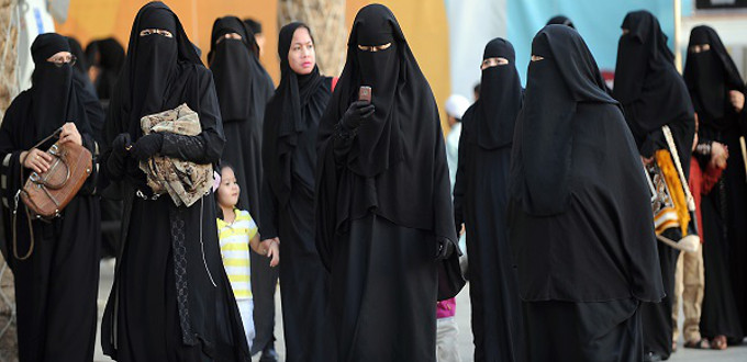 ARABIA SAUDÍ SIGUE CAUSANDO POLÉMICA EN RELACIÓN A LAS MUJERES
