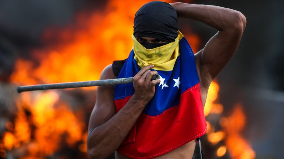 SIGUEN LAS PROTESTAS Y SIGUEN LOS MUERTOS EN VENEZUELA