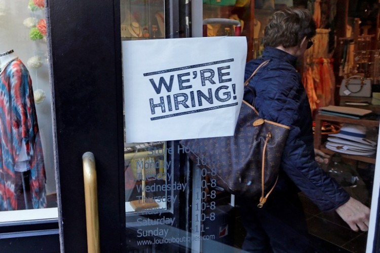 LOS ESTADOUNIDENSES NO TIENEN PROBLEMA DE EMPLEO