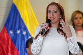 DESTITUIDA LA MINISTRA DE SALUD VENEZOLANA POR DECIR LA VERDAD