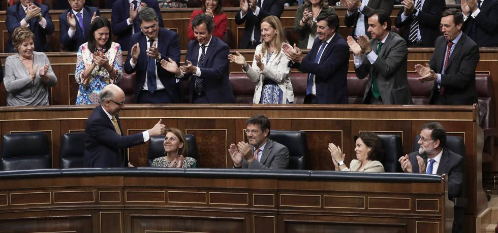 RAJOY LOGRA SACAR ADELANTE LOS PRESUPUESTOS