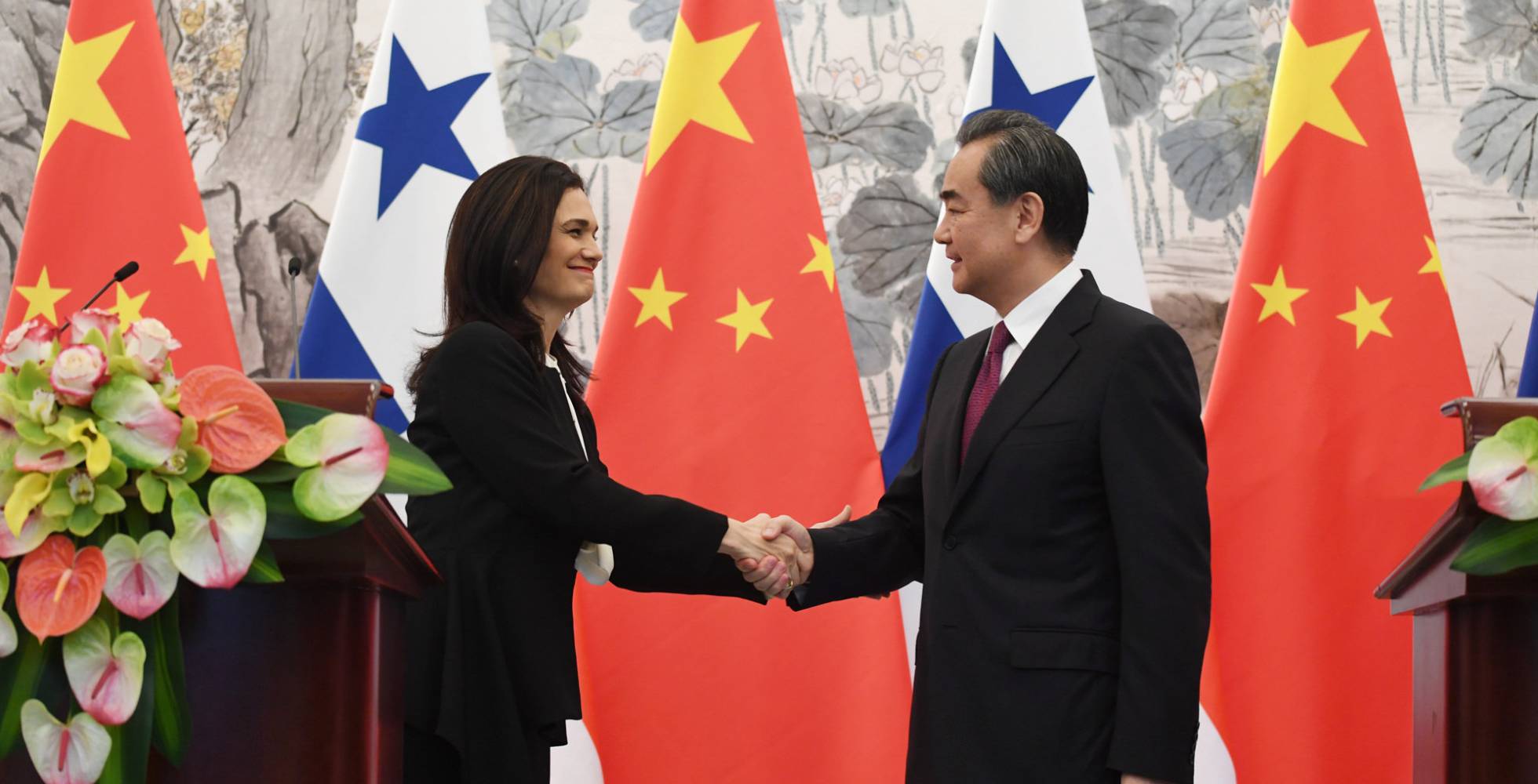 LA REPÚBLICA CHINA, CADA VEZ MÁS AISLADA FRENTE A LA REPÚBLICA POPULAR CHINA