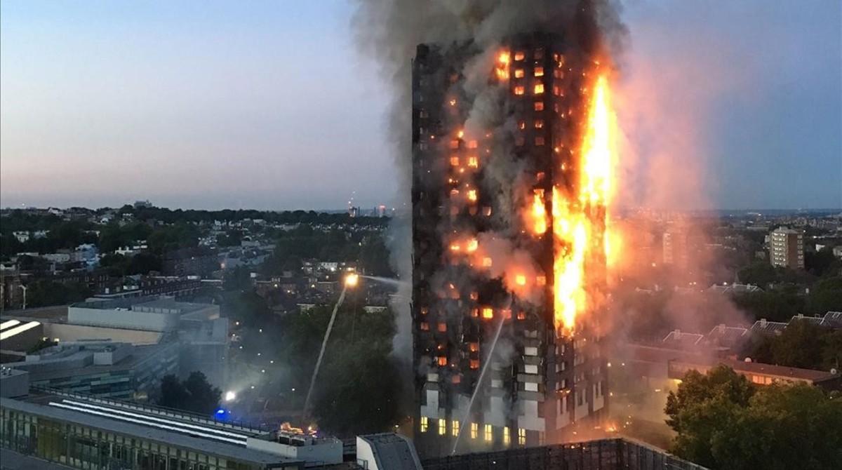 DRAMÁTICO INCENDIO EN LONDRES