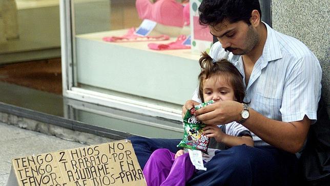 CASI UN MILLÓN DE NIÑOS ESPAÑOLES VIVE EN HOGARES CON TODOS LOS ADULTOS EN PARO