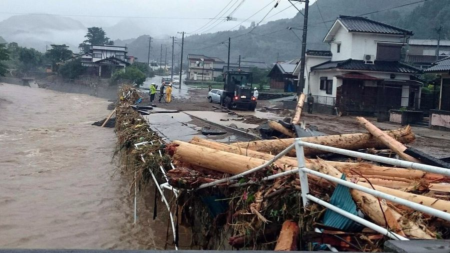 GRAVES INUNDACIONES POR LLUVIAS TORRENCIALES EN JAPÓN
