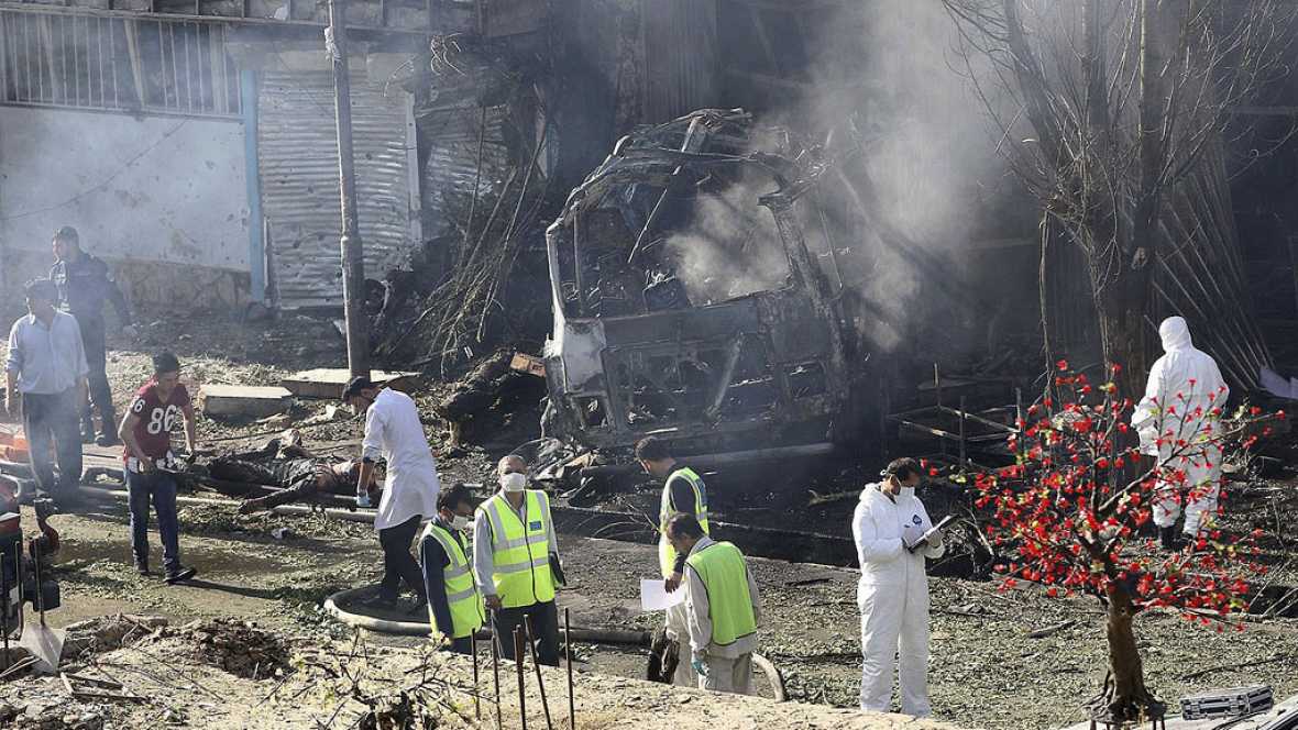 NUEVO ATENTADO Y MÁS MUERTOS EN KABUL