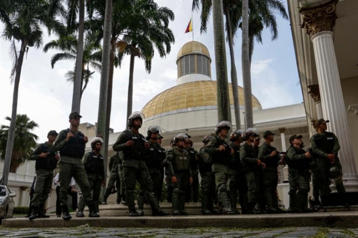 LA GNB TOMA UN SALÓN DEL PARLAMENTO PARA LA INSTALACIÓN DE LA ASAMBLEA NACIONAL CONSTITUYENTE