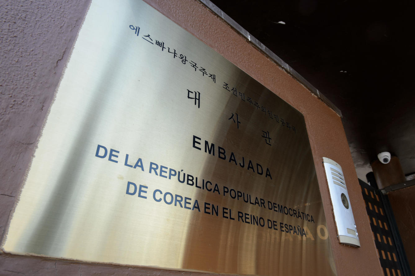 ESPAÑA EXPULSA A UN DIPLOMÁTICO NORCOREANO