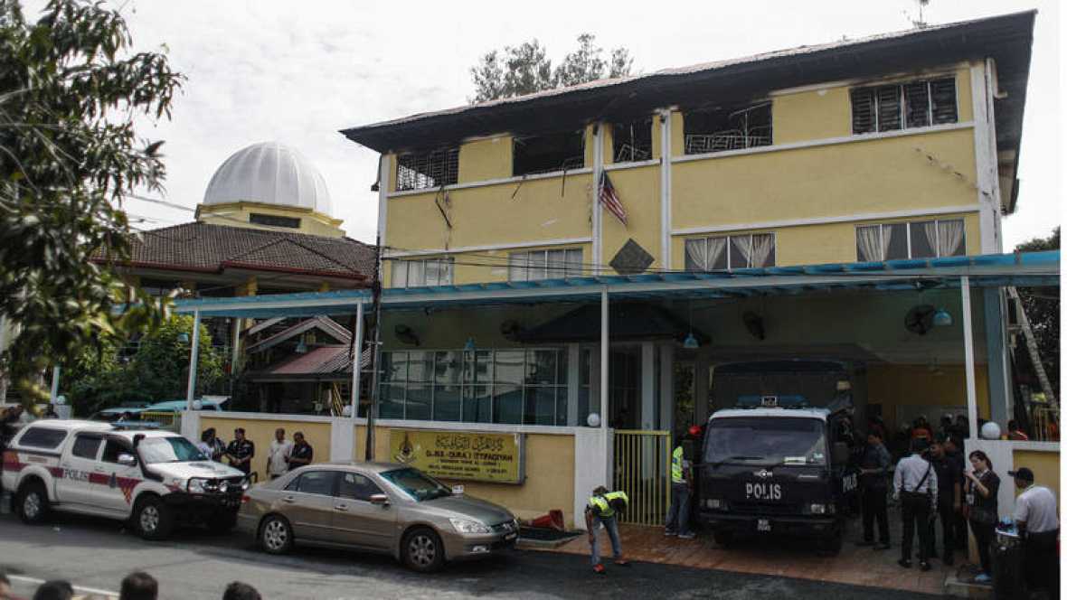 DRAMÁTICO INCENDIO EN ESCUELA MUSULMANA DE MALASIA (… y otros incendios)