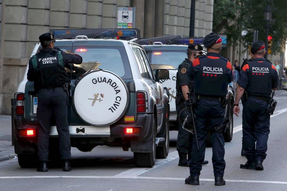 EL "PROCÉS" (CAPÍTULO 23/09): LA GUARDIA CIVIL TOMA EL MANDO. LA IGLESIA CATÓLICA "PEL SÍ"
