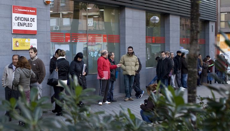 AUMENTA EL PARO, PERO TAMBIÉN AUMENTA EL NÚMERO DE AFILIADOS A LA SS, QUE ES LO QUE IMPORTA