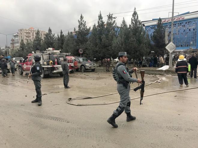 ATENTADO SUICIDA EN UN MITIN EN KABUL