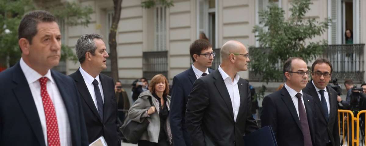LOS EX CONSELLERS ENCARCELADOS QUIEREN ACATAR EL 155