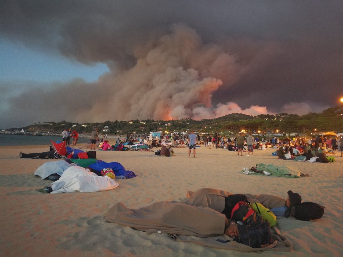 DEVASTADOR INCENDIO EN FRANCIA