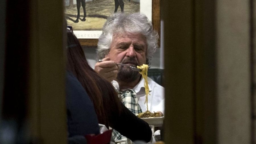 ITALIA: CALMA EN EL M5E Y TENSIONES EN EL PD