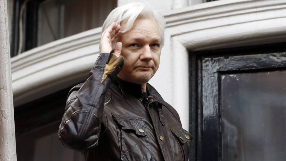 ASSANGE INCOMUNICADO