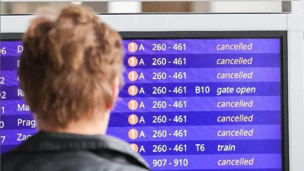 HUELGAS DE AVIONES: EN ALEMANIA Y FRANCIA