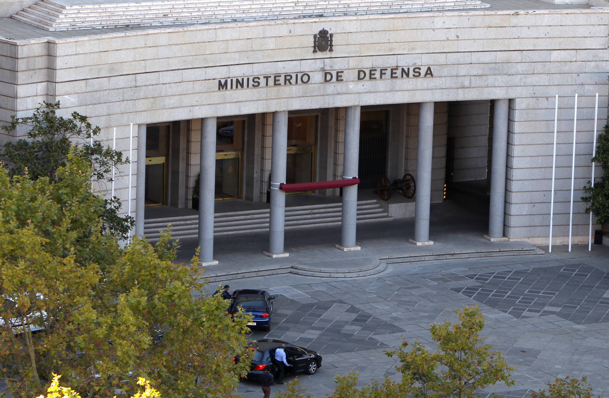 ESPAÑA: ¿LOS MILITARES TAMBIÉN HACEN CHANCHULLOS?