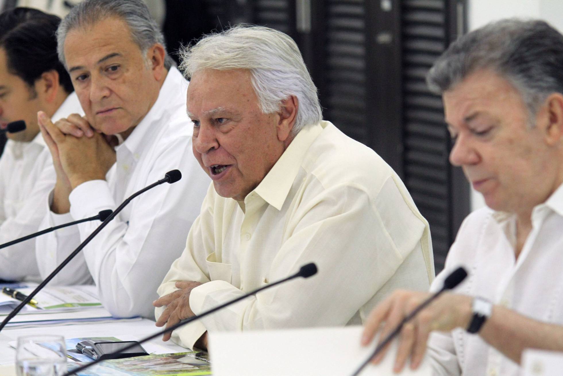 FELIPE GONZALEZ: “MADURO CAERÁ SOLO”