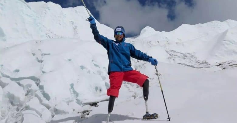 LA PERSEVERANCIA TRAE VENTURA: SIN DOS PIERNAS, CUMBRE EN EL EVEREST
