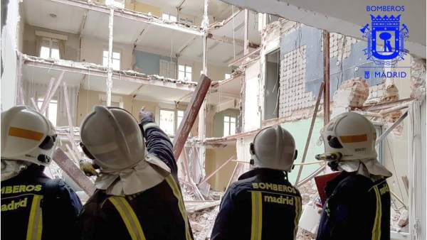 APARECE LA SEGUNDA VÍCTIMA DEL DERRUMBE DE UN EDIFICIO EN MADRID