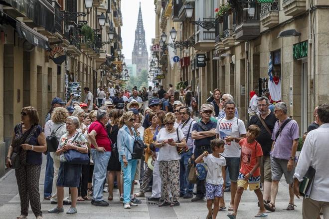 EL TURISMO NO NOS ABANDONA Y QUE NO LO HAGA