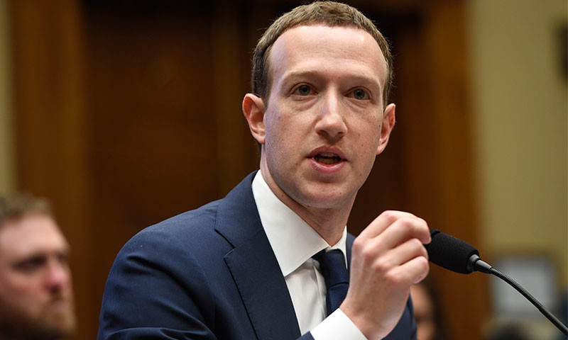 FACEBOOK Y SU TRASPASO DE INFORMACIÓN SIGUE SIENDO NOTICIA