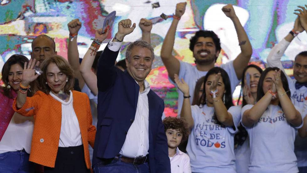 IVAN DUQUE PRESIDENTE DE COLOMBIA: PAÍS CUÁNTICO