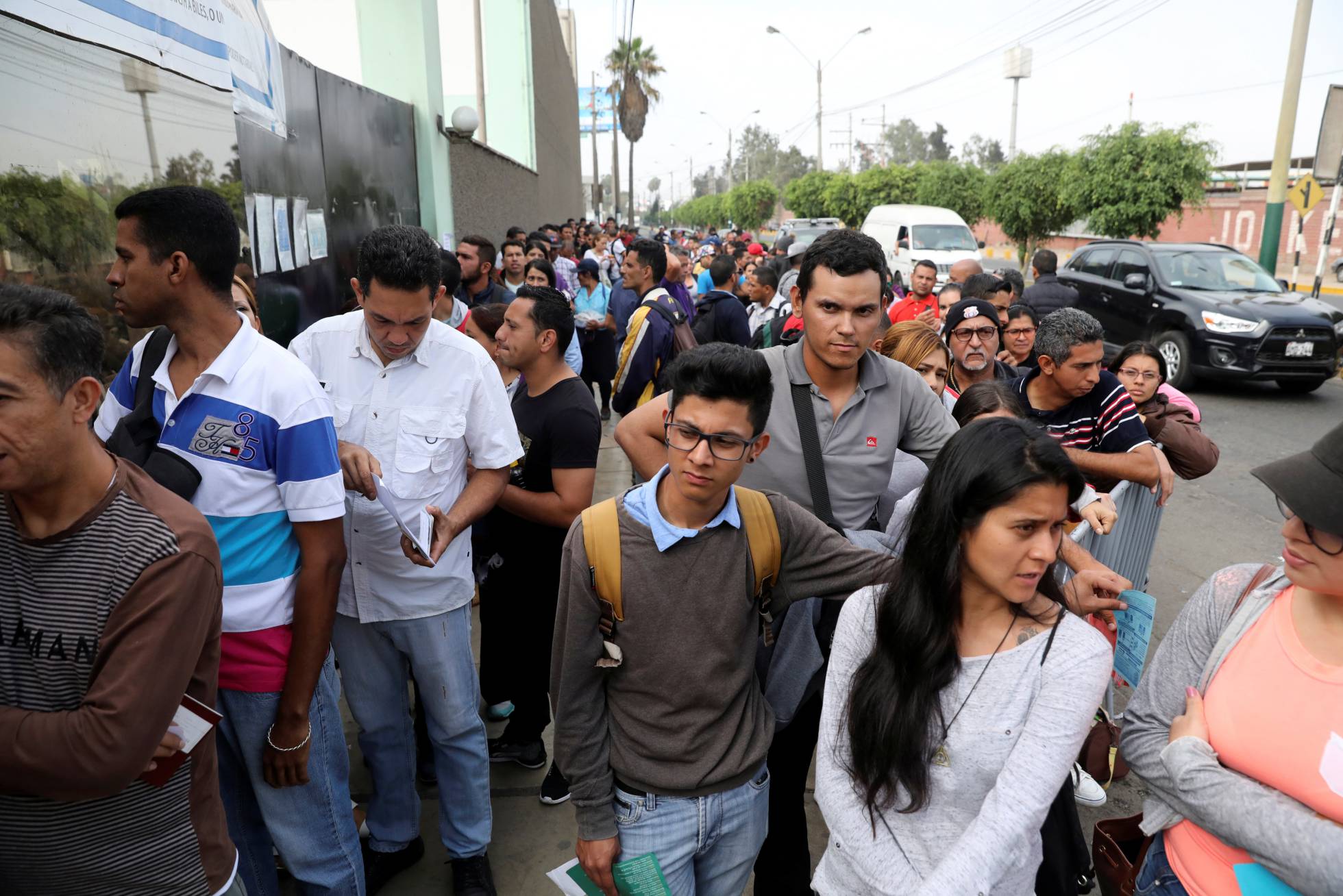 PERÚ, DESBORDADO POR LA MIGRACIÓN VENEZOLANA
