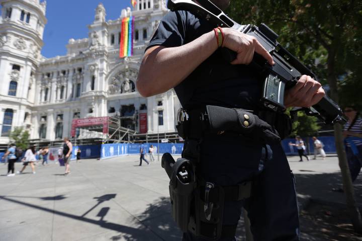 TODO LISTO PARA LA CELEBRACIÓN DEL ORGULLO