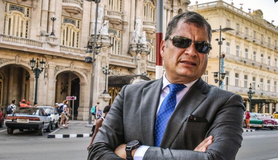 RECLAMADO POR LA JUSTICIA: “AFLÓJESE LA CORREA, SEÑOR CORREA”