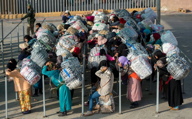 AVALANCHA EN LA FRONTERA DE CEUTA