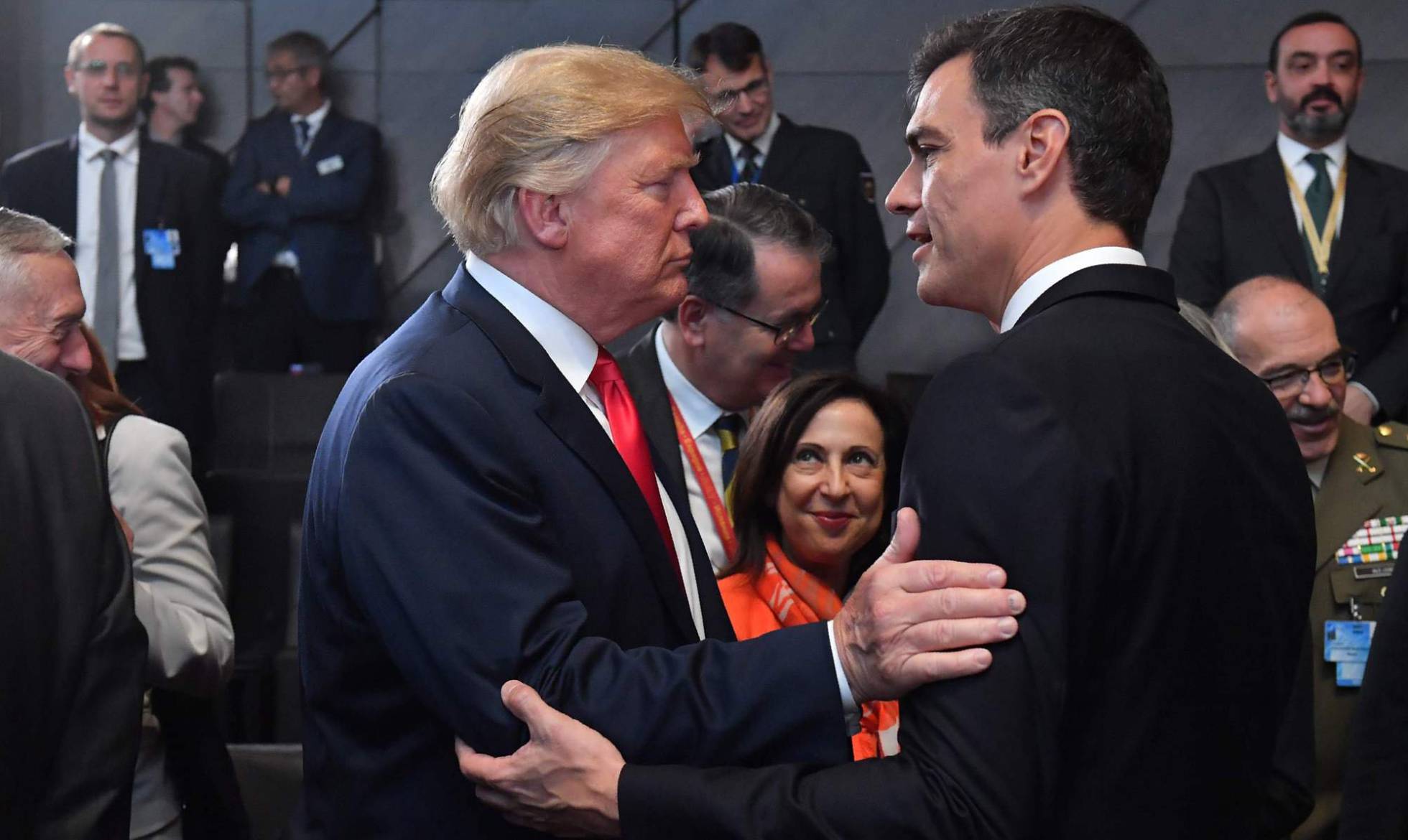 DON PEDRO PROMETE A TRUMP EL 2% DEL PIB EN ARMAS