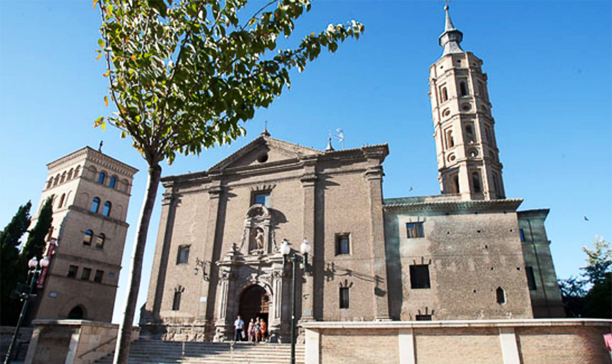 IGLESIA ESPAÑOLA: EL GOBIERNO QUIERE RECUPERAR PATRIMONIO NACIONAL.