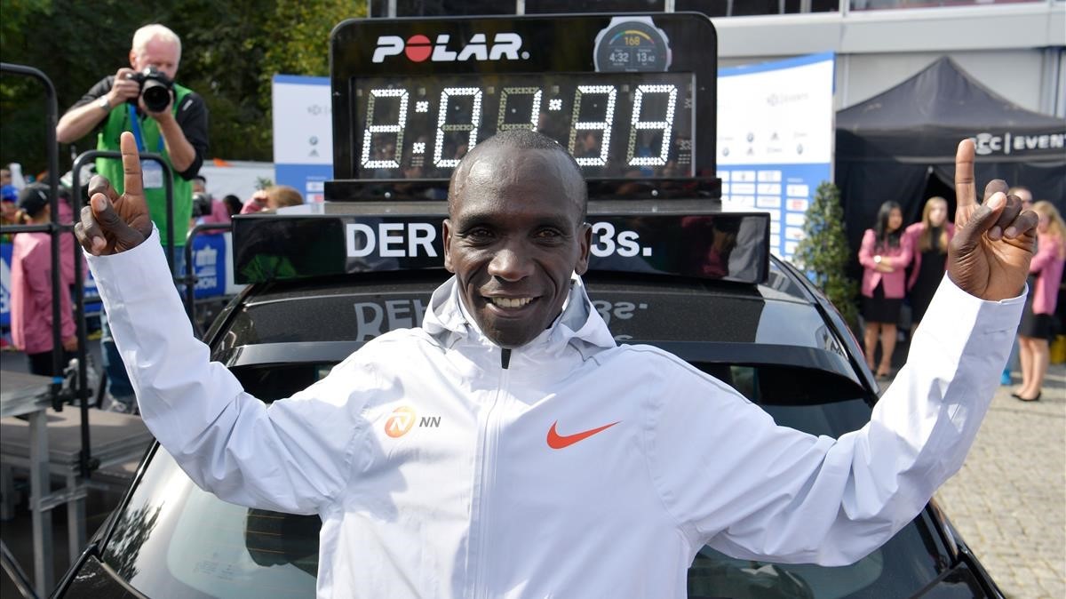 NUEVO RECORD MUNDIAL DE MARATÓN