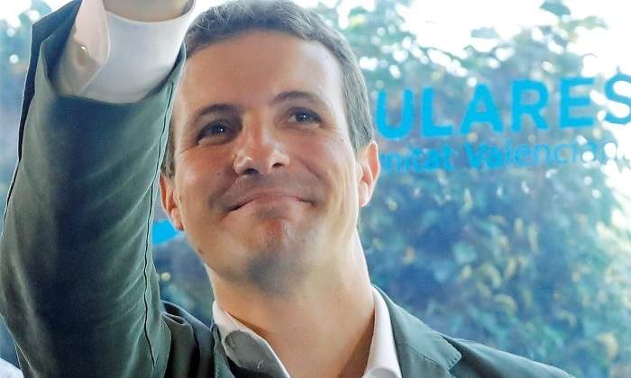 Y CASADO TAN CONTENTO, SE METE CON MONTÓN
