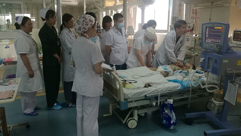 PARA ESTOS MÉDICOS CHINOS NO CABÍA EL DARSE POR VENCIDOS