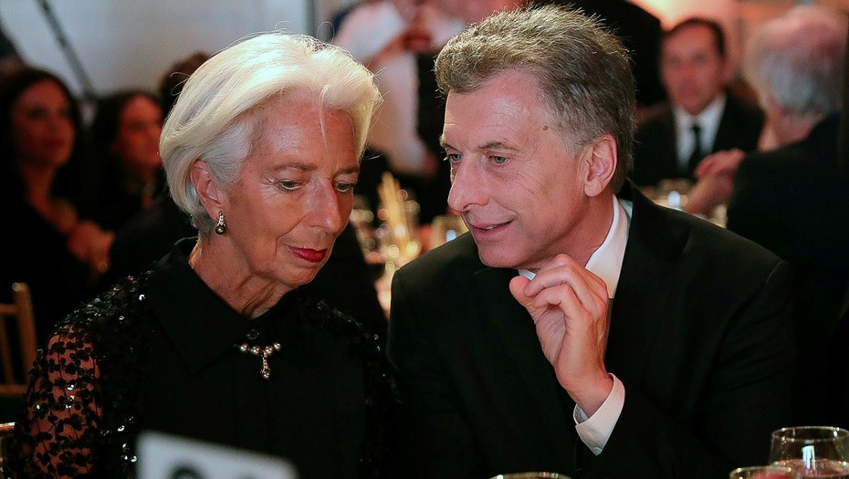 MACRI DE NUEVO PENDIENTE DEL FMI.