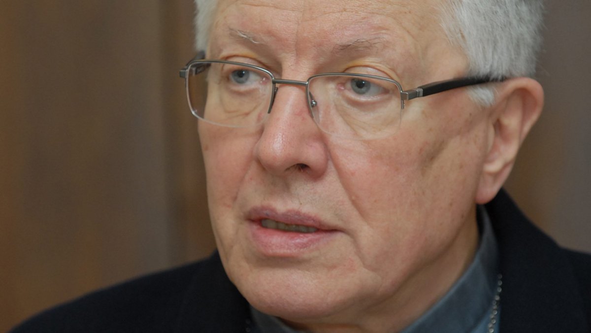 FRANCIA: CONDENADO EX OBISPO DE ORLEANS POR PEDERASTIA