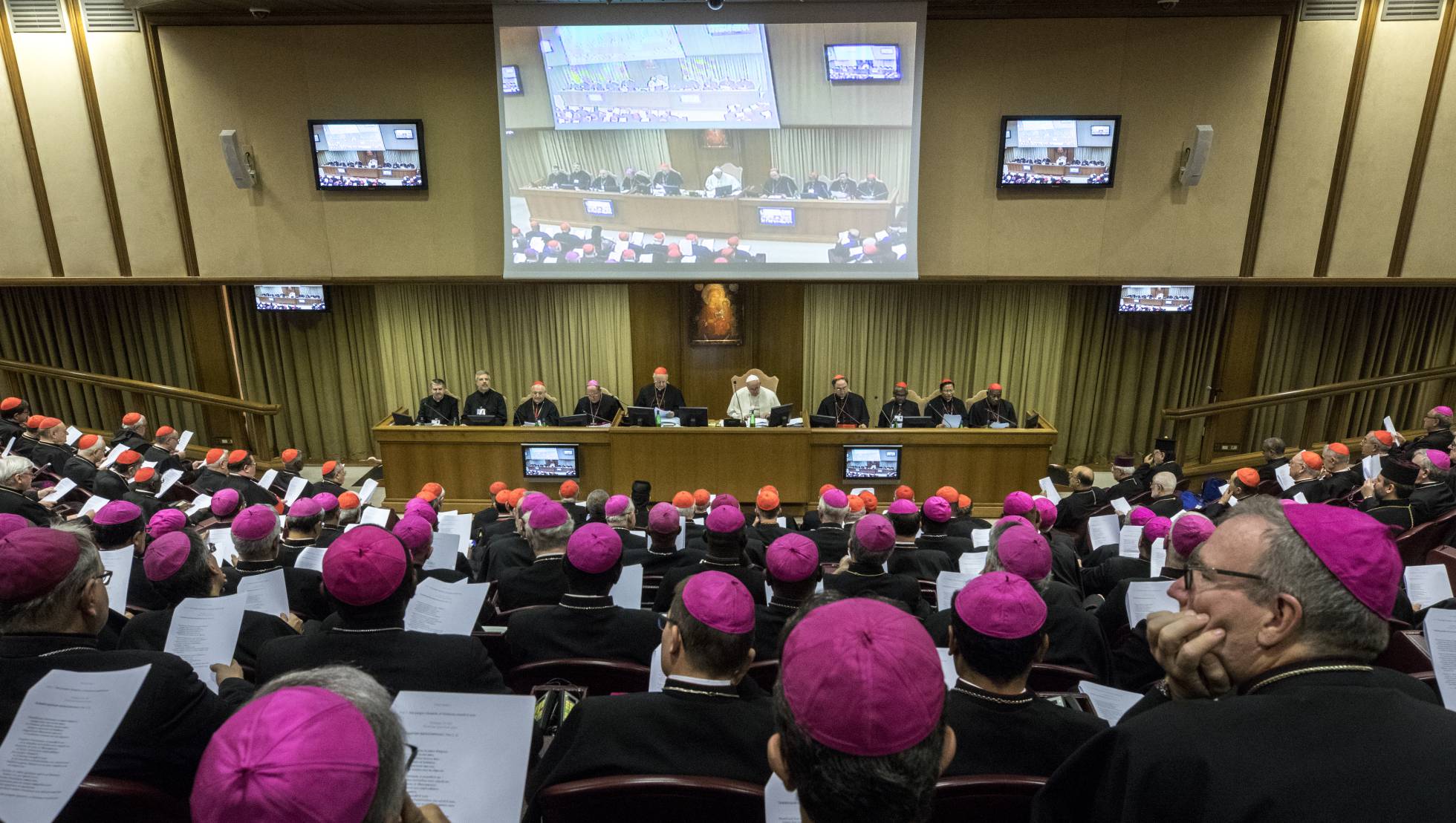 LA REUNIÓN DE FEBRERO EN EL VATICANO, ORGANIZADA POR LAS VOCES MÁS DURAS CONTRA LA PEDERASTIA