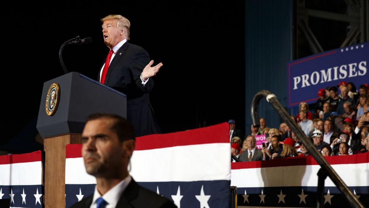 TRUMP PIERDE, PERO NO TANTO
